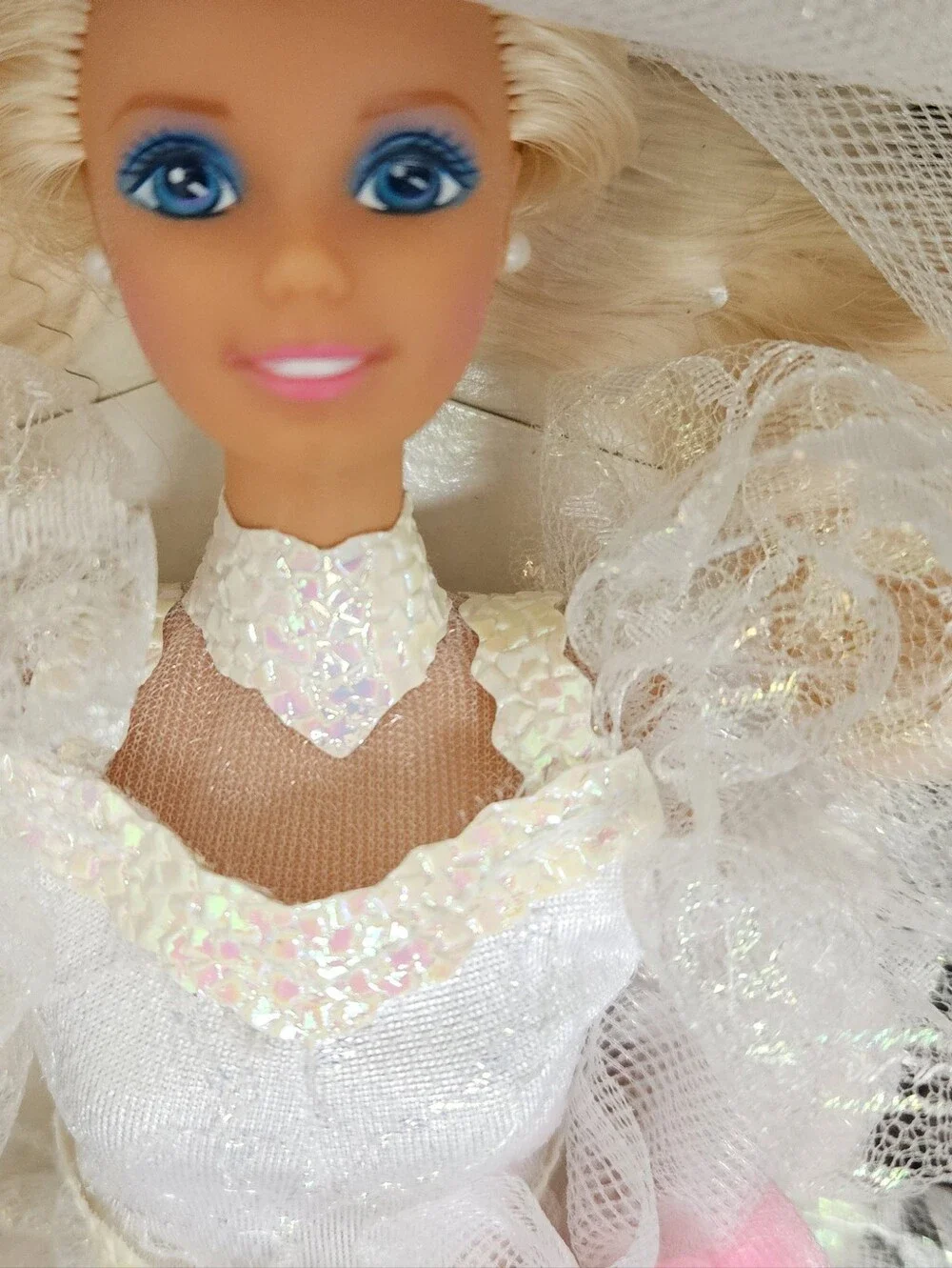 Vtg (1989) Wedding Fantasy Barbie Doll. Model # 2125.